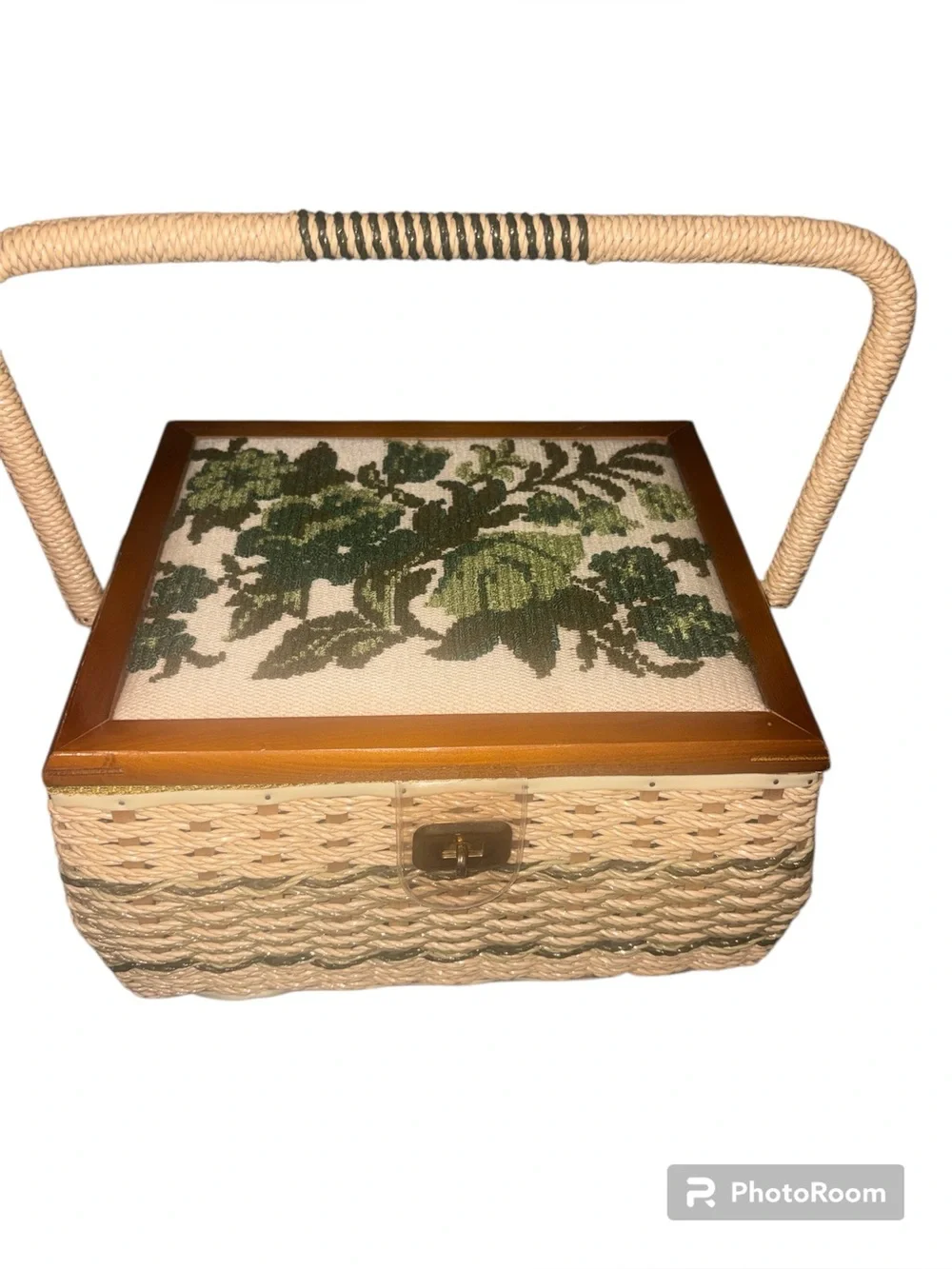 VTG JC Penney Wicker Sewing Basket Box Padded Embroidered Flower Made in Japan